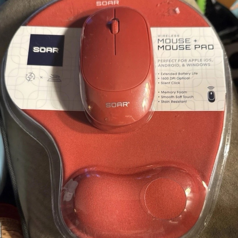 Wireless Mouse and Mousepad